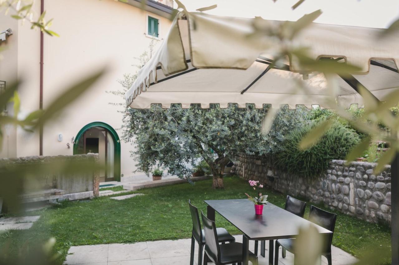 A Casa Di Tom Bed & Breakfast Sant'Ambrogio di Valpolicella Ngoại thất bức ảnh