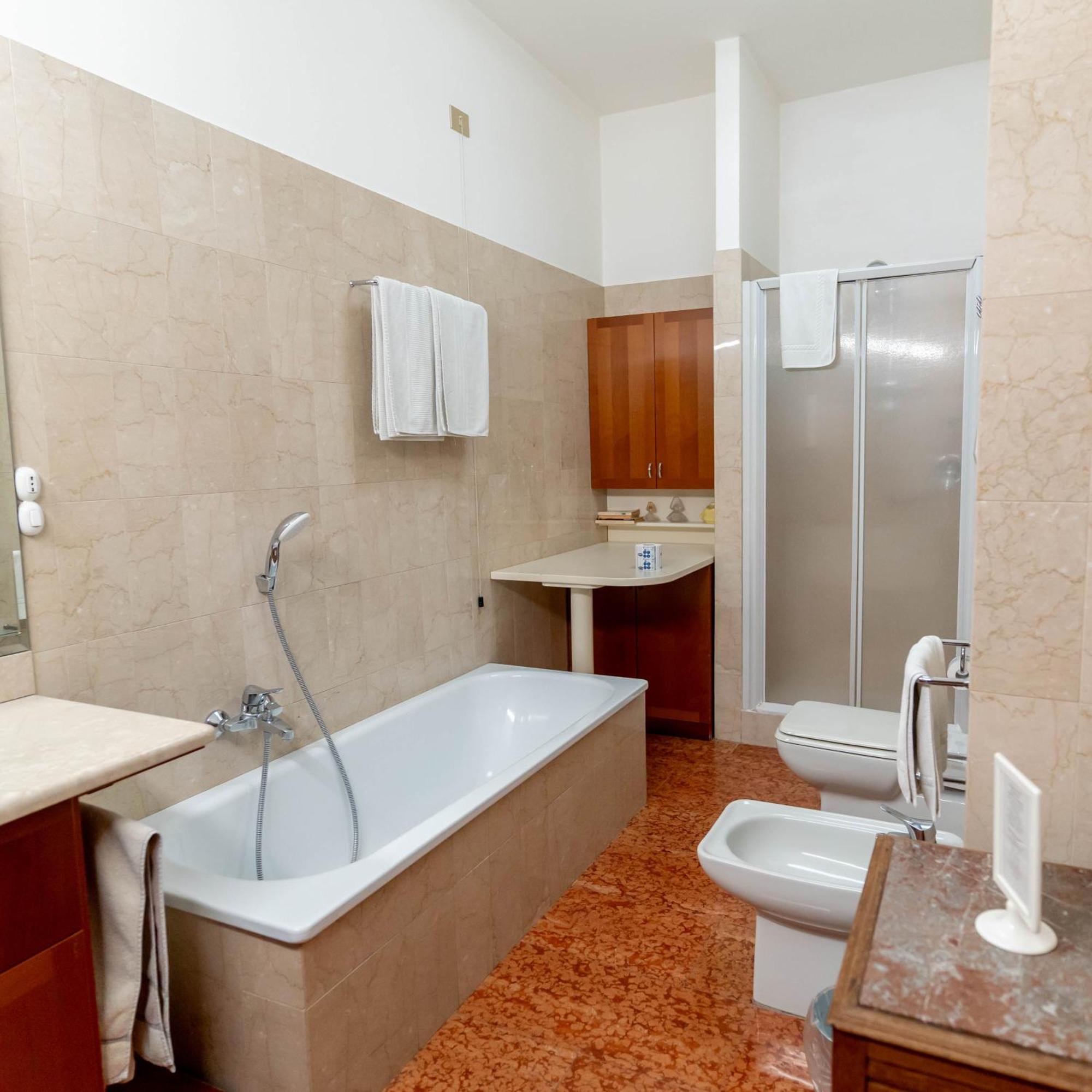 A Casa Di Tom Bed & Breakfast Sant'Ambrogio di Valpolicella Ngoại thất bức ảnh