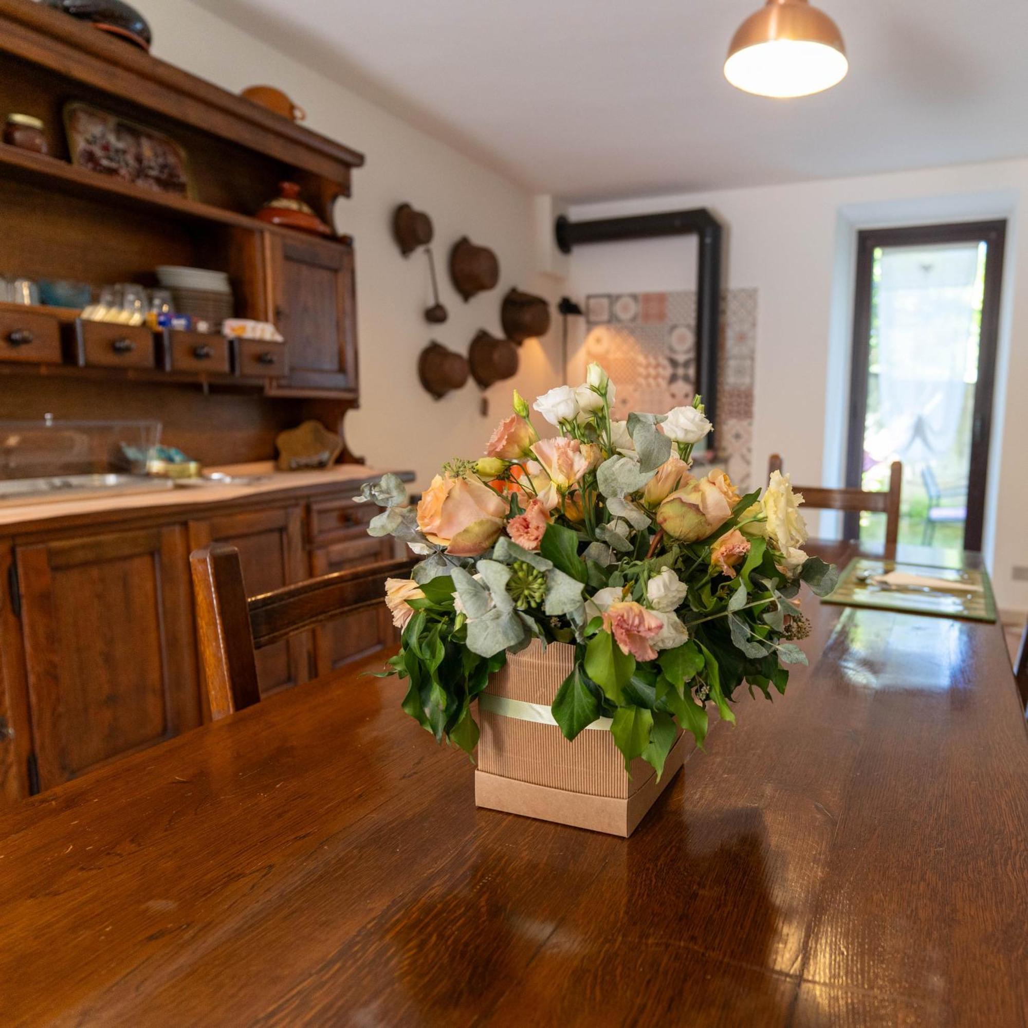 A Casa Di Tom Bed & Breakfast Sant'Ambrogio di Valpolicella Ngoại thất bức ảnh