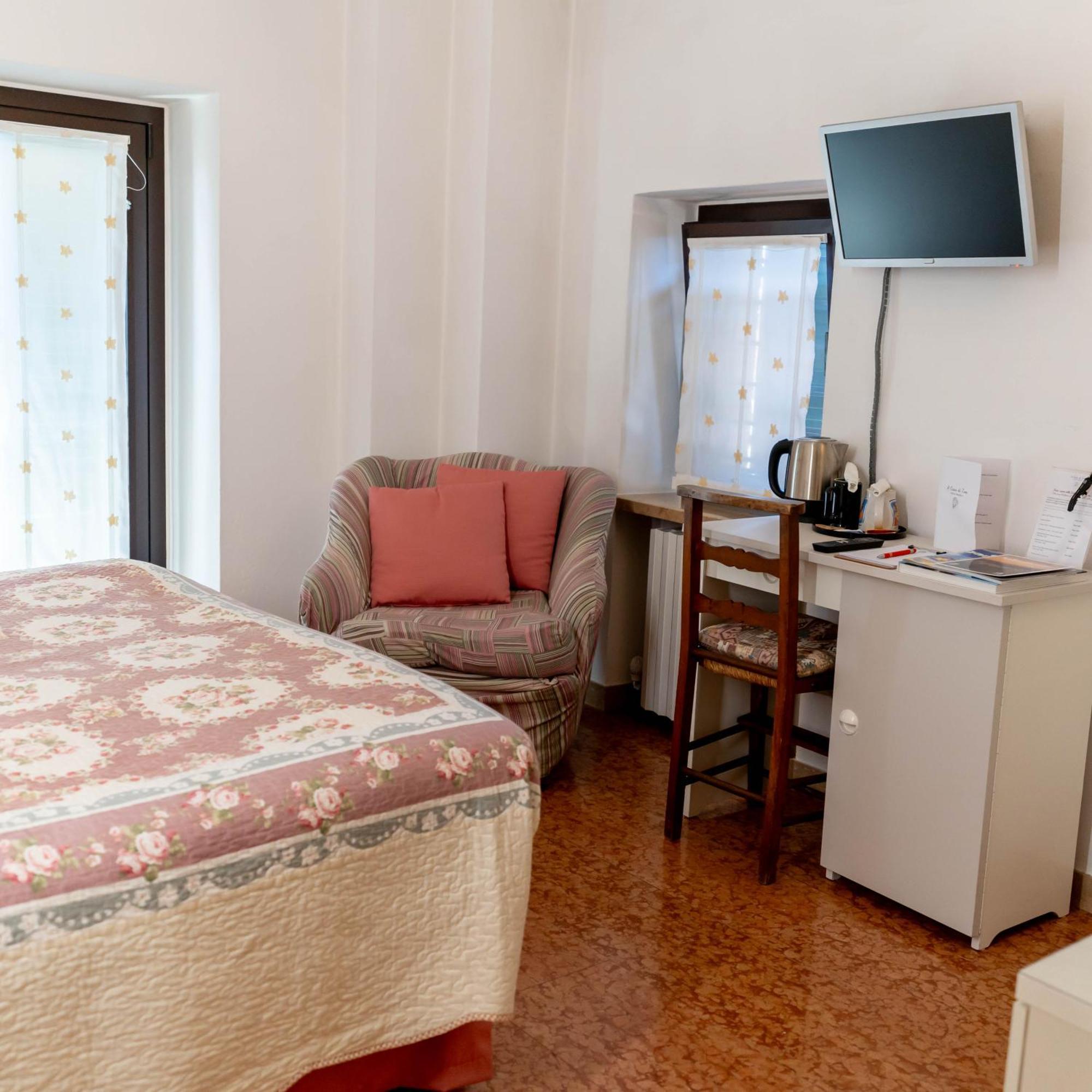 A Casa Di Tom Bed & Breakfast Sant'Ambrogio di Valpolicella Ngoại thất bức ảnh