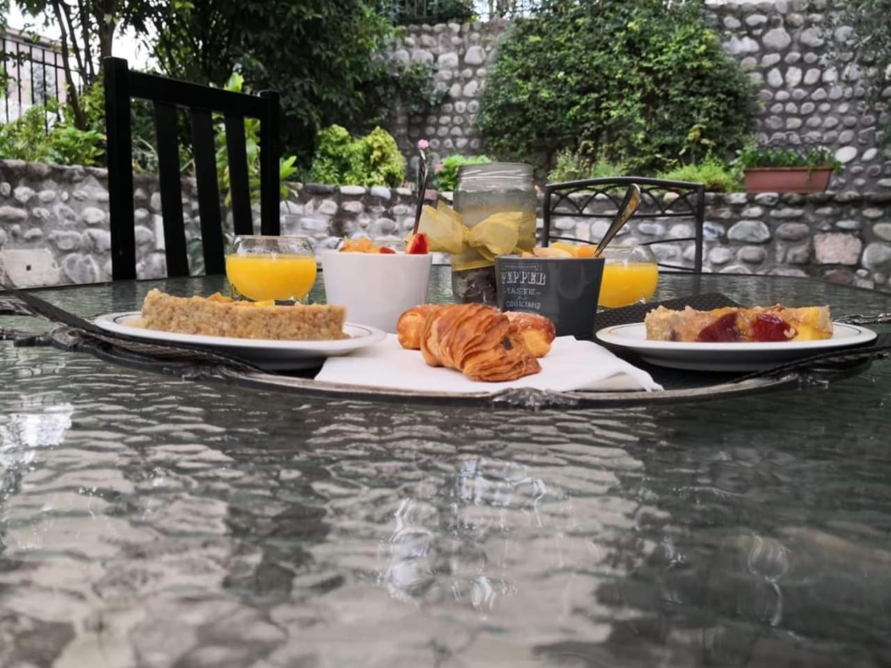 A Casa Di Tom Bed & Breakfast Sant'Ambrogio di Valpolicella Ngoại thất bức ảnh