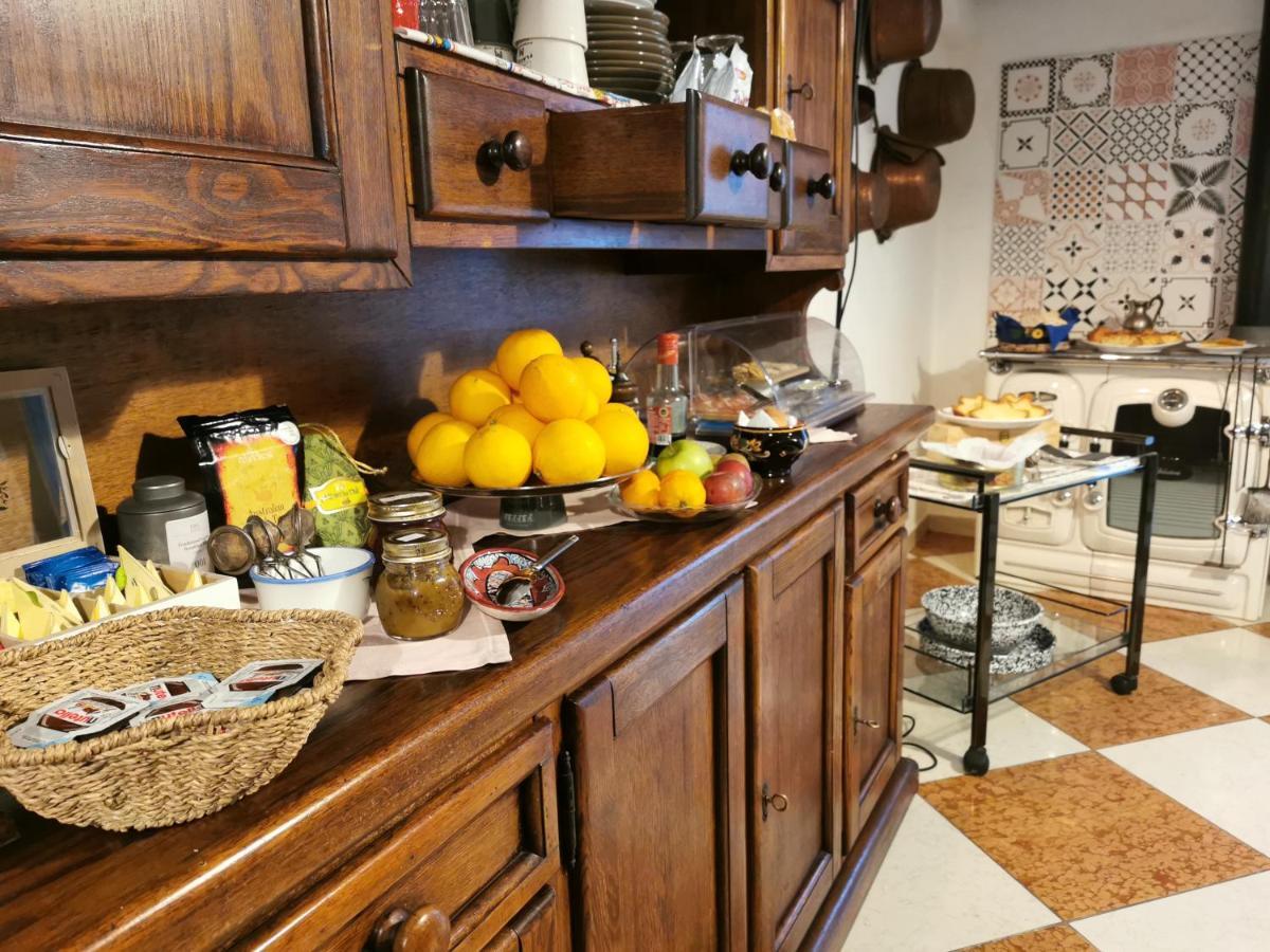 A Casa Di Tom Bed & Breakfast Sant'Ambrogio di Valpolicella Ngoại thất bức ảnh